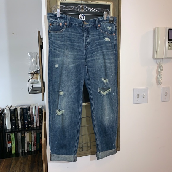 The A&F Boyfriend Straight Jean - Picture 4 of 7